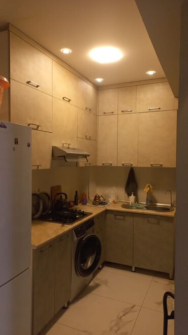 metbex mebeli 2 el: Metbex mebeli qaz moyka daxil 380₼ satilir .Olcu 3.35/2.35 .Unvan