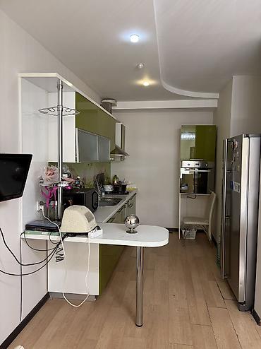Продажа коттеджей и домов: 5 и более комнат, 283 м², 256 соток, Бишкек, 12 мкр Риэлтор — 30