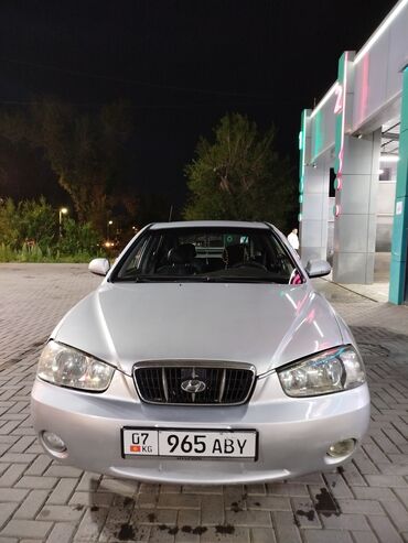 Hyundai: Hyundai Elantra: 2004 г., 2 л, Автомат, Бензин, Хэтчбэк
