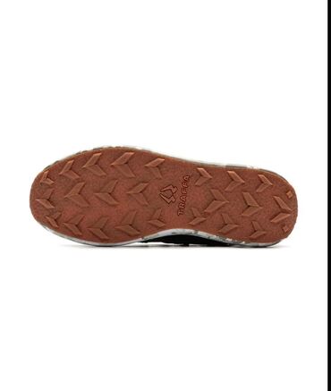 Krasofkalar və idman ayaqqabıları: Brend - TRAFFA HOSLEE Məhsul: Texniki üslublu uniseks idman, qış — 9