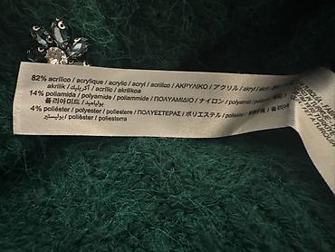 tek flis: ZARA ženski kardigan Veličina: S Sastav prema etiketi: - 82% akril - — 3