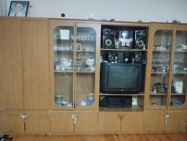 Divanlar: TV altlığı, Kredit yoxdur