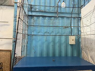 70000: Дордой базарынан места сатылат 700 мин сом 
11 проход мир обуви — 1