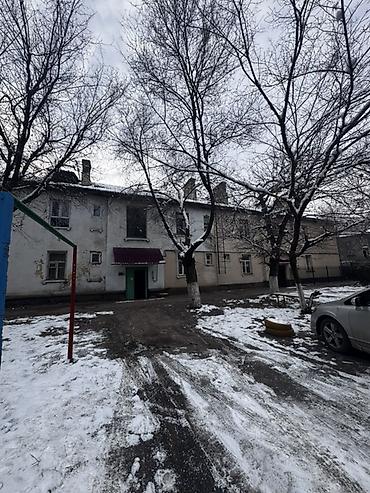 70000: 2 комнаты, 56 м², Пишпек Сталинка, 2 этаж, Косметический ремонт — 3