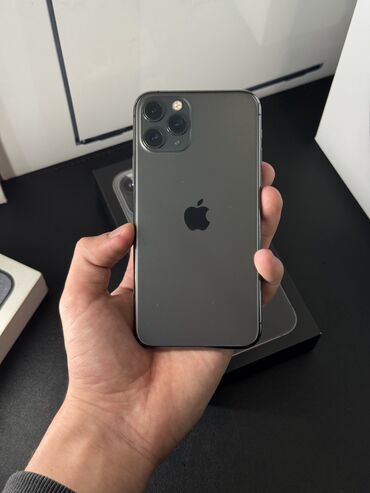 Apple iPhone: IPhone 11 Pro, Б/у, 256 ГБ, Черный, Защитное стекло, Чехол, В рассрочку, 100 %