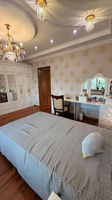 Продажа коттеджей и домов: 🏡✨ ПРОДАЁТСЯ 2-ЭТАЖНЫЙ ДОМ ✨🏡 📍 Медерова / Шукурова 📐 Участок — 6 — 9