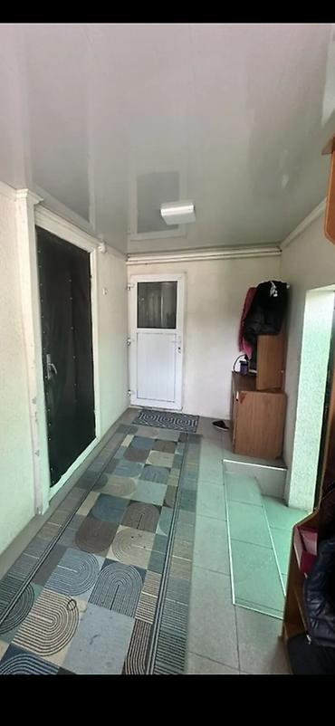 дом с мансардой: 60 м², 4 комнаты, Без подселения — 2