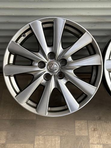 Диски: Литые Диски R 18 Lexus, Комплект, отверстий - 5, Б/у — 4