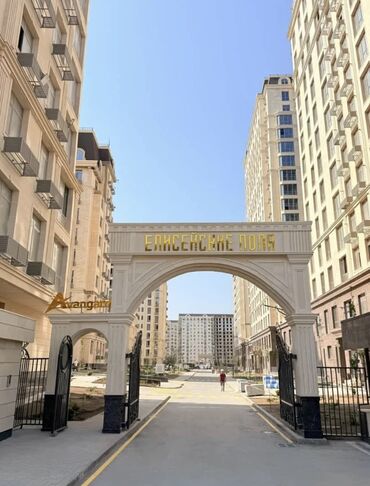 3 комнатная квартира продажа: 3 бөлмө, 137 кв. м, Элитка, 10 кабат, ПСО (өзү оңдоп түзөтүп бүтүү үчүн)
