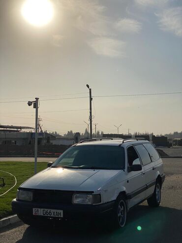 авто тряпка: Volkswagen Passat: 1992 г., 1.8 л, Механика, Бензин, Универсал