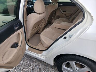 Honda: Honda Accord: 2003 г., 2 л, Типтроник, Бензин, Седан — 16