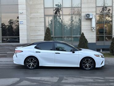 Toyota: Toyota Camry: 2017 г., 2.5 л, Автомат, Бензин, Седан