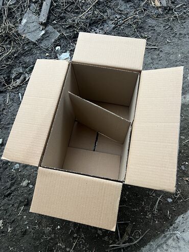 коробка макулатура: Продаю коробки оптом и в розницу Б/У Размеры: длина 40 Ширина 25