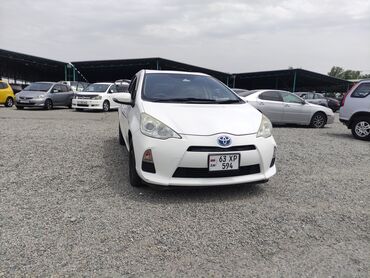 toyota prius 2012: Toyota Prius: 2014 г., 1.5 л, Вариатор, Гибрид, Хэтчбэк