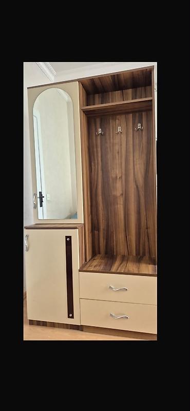 Dəhliz dolabları: Dehliz dolabi 
110azn qiymet sondur
Ehmedli 9736 leli — 1
