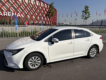Продажа авто: Toyota Corolla: 2023 г., 1.8 л, Автомат, Гибрид, Седан — 2
