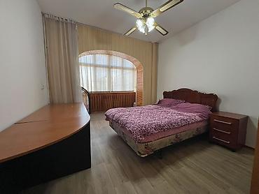 Сдается 2-комнатная квартира на ул. Токтогула, 37. 5 этаж из 9, дом at lalafo.kg Сдается 2-комнатная квартира на ул. Токтогула, 37. 5 этаж из 9, дом