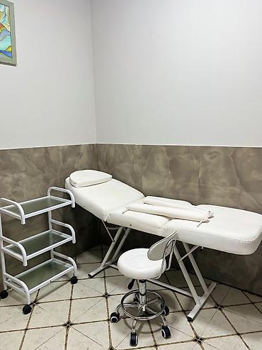 Salon, tibbi mebel: Peşəkar kosmetologiya/massaj üçün dəst – tənzimlənən çarpayı, ustanın — 1