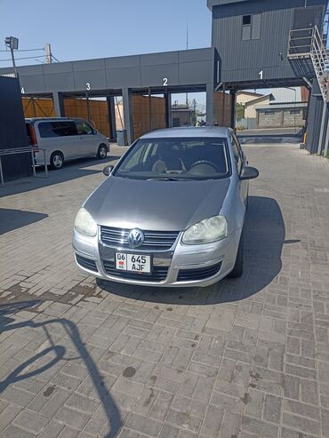 Volkswagen: Volkswagen Golf: 2008 г., 1.6 л, Механика, Бензин, Хэтчбэк