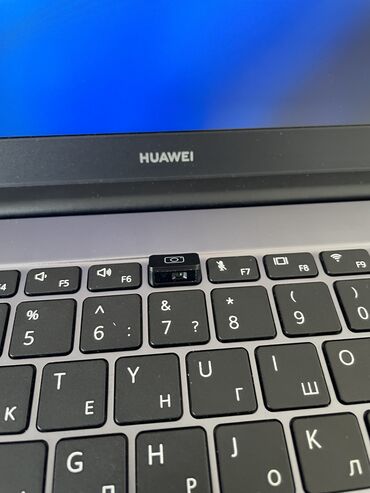 huawei модем: Ноутбук, Huawei, 8 ГБ ОЗУ, Intel Core i5, 15.6 ", Б/у, Для работы, учебы, память HDD + SSD