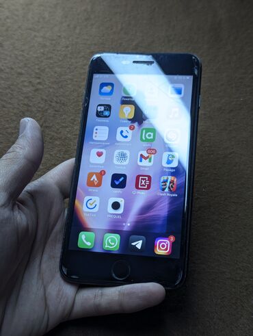 Apple iPhone: IPhone 7 Plus, Б/у, 32 ГБ, Черный, Защитное стекло, Чехол, Кабель, 100 %