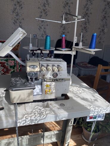 швейный цех в аренду: Швейная машина Typical, Полуавтомат