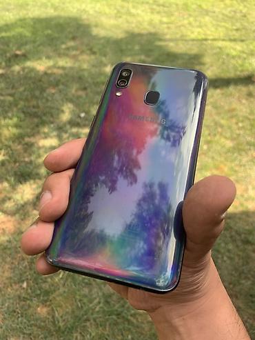 samsung a43: Samsung Galaxy A40, 64 GB, İki sim kartlı — 1