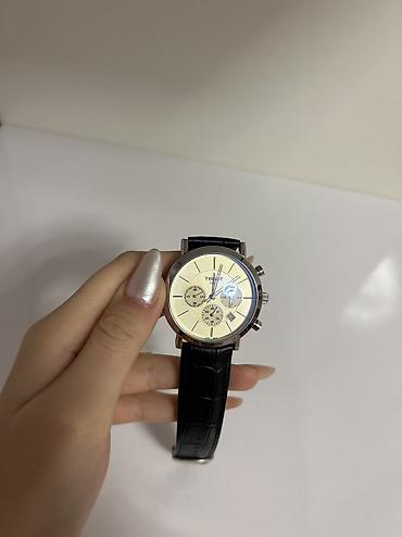 swatch black coat: Orijinal saat

Tissot kişi qol saatı – klassik xronoqraf
Qutusu var — 1