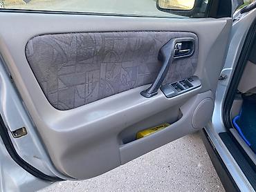 Продажа авто: Nissan Primera: 2000 г., 2 л, Механика, Бензин, Седан — 10