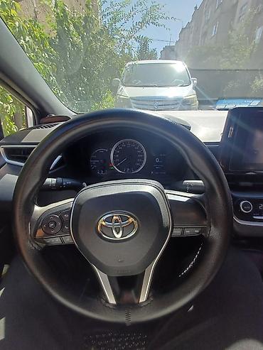 желмаян аккумулятор: Toyota Corolla: 2022 г., 1.8 л, Автомат, Гибрид, Седан — 10