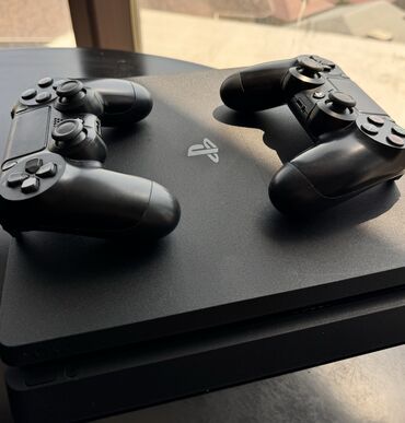 ps4 disc: PlayStation 4 slim В идеальном состоянии Память -1 тр (1000гб) В