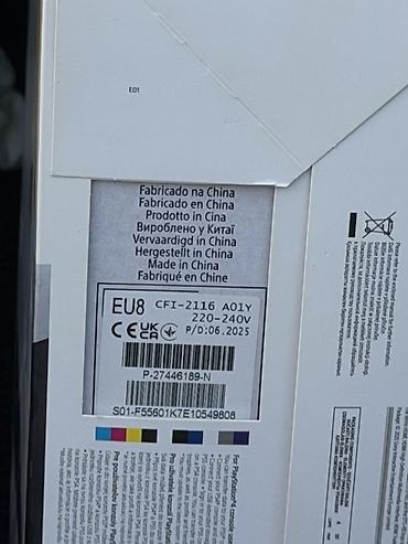 kvadrat nömrə: Salam, Kontaktdan alinib, qutu acilib oyunlar yazilib, istifade demek — 2