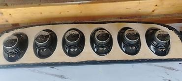 Dinamiklər və sabvuferlər: Avtomobil audio sistemi – tam dəst Dəst tərkibi: - Arxa polka — 8