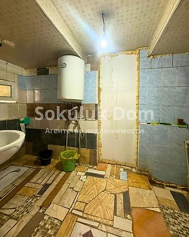 Продажа коттеджей и домов: 🏠Продается дом под бизнес в с. Сокулук 🟡 Комнаты: 4 🟡 Участок: 15 — 11