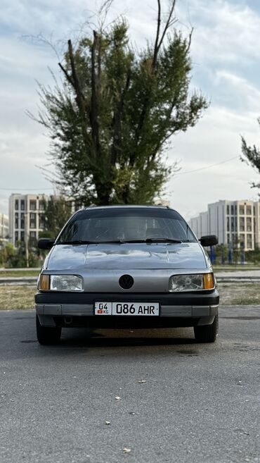 коробка гольф2: Volkswagen Passat: 1991 г., 1.8 л, Механика, Бензин, Универсал