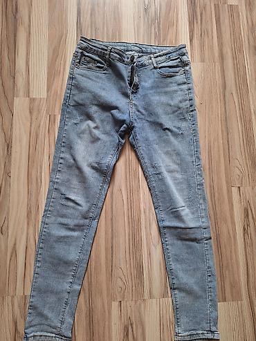 Boz rəngli jeans şalvar - Model: dar (skinny) kəsim - Rəng