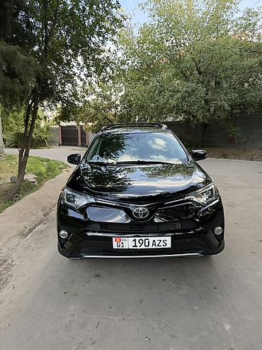 женщин: Toyota RAV4: 2018 г., Автомат, Бензин, Кроссовер — 1