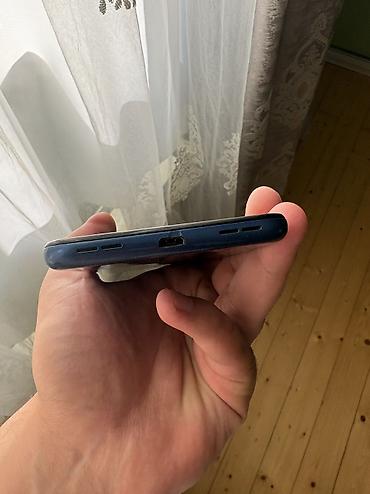 Digər mobil telefonlar: TCL 20E smartfon - Ekran: 6.52" HD+ (720×1600), damla-notch ön kamera — 7