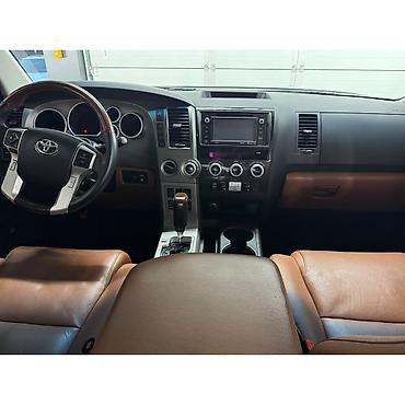 lend cruizer: Toyota Sequoia: 2017 г., 5.7 л, Автомат, Бензин, Внедорожник — 5