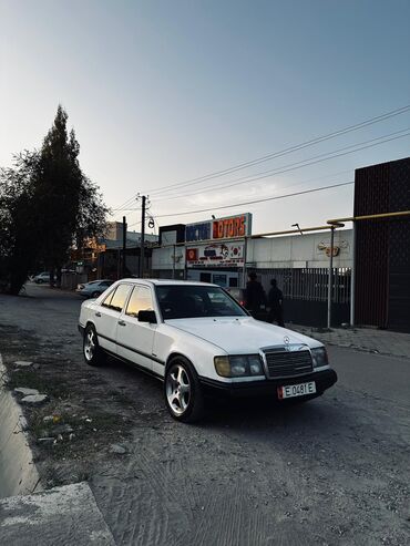 мерс 124 купе: Mercedes-Benz W124: 1989 г., 2 л, Механика, Бензин, Седан