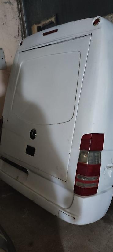 yük qazeleri: Mercedes-Benz Sprinter arxa hissə – tam kuzov modulu - Model — 6