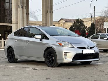 Toyota: Toyota Prius: 2015 г., 1.8 л, Автомат, Гибрид, Хэтчбэк