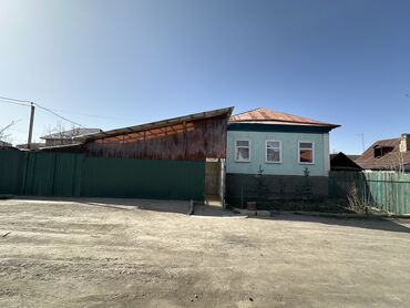 продаю дом район пишпек: Дом, 16852 м², 5 комнат, Собственник, Косметический ремонт