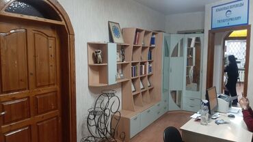 аренда помещения под маникюрный салон: Бишкек Парк ТРЦ Сдается помещение Площадь: 15м2 Автостоянка