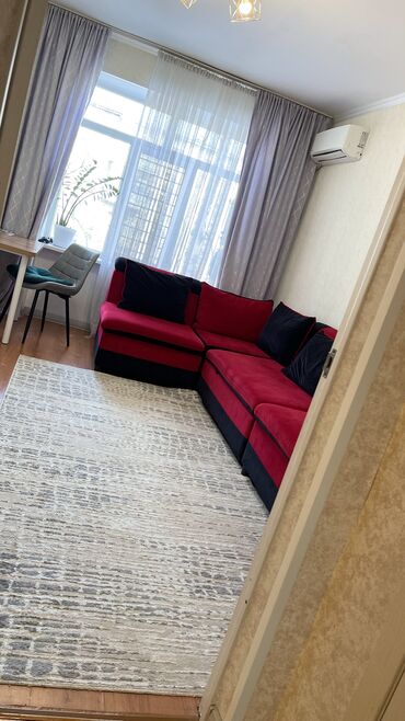 сколько стоит трехкомнатная квартира в бишкеке: 2 комнаты, 48 м², Индивидуалка, 3 этаж, Косметический ремонт