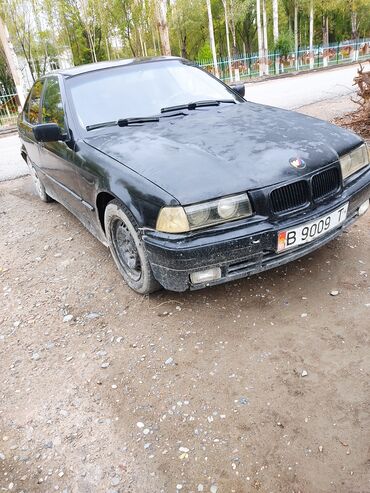 BMW: BMW 318: 1992 г., 1.6 л, Механика, Бензин, Седан