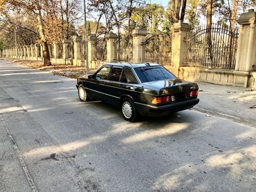 Mercedes-Benz: Mercedes-Benz 190: 2 l | 1990 il Sedan — 5