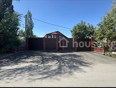 Продажа коттеджей и домов: 6 комнат и более, 320 м², Бишкек — 19