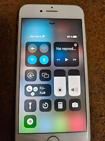 Apple iPhone: Apple iPhone 8- 64 Gb- 86% Bh, Telefon je potpuno ispravan sim free — 3