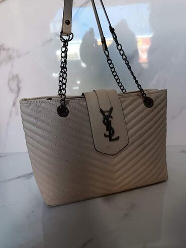 Torbe: Torbe 
Velike cena 4100din, manje po 3000din — 9